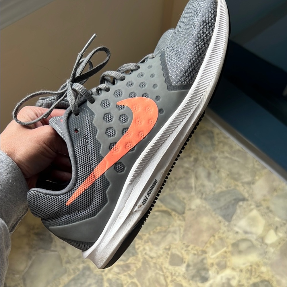 Nike Gray and Coral Athletic Shoes with Mesh Upper